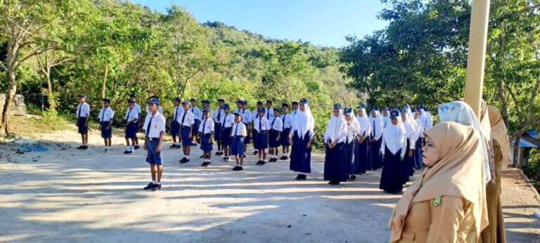 Cegah Bullying, Kekerasan Seksual dan Narkoba di Kalangan Pelajar, Polisi Blusukan di SMPN 39 Buton