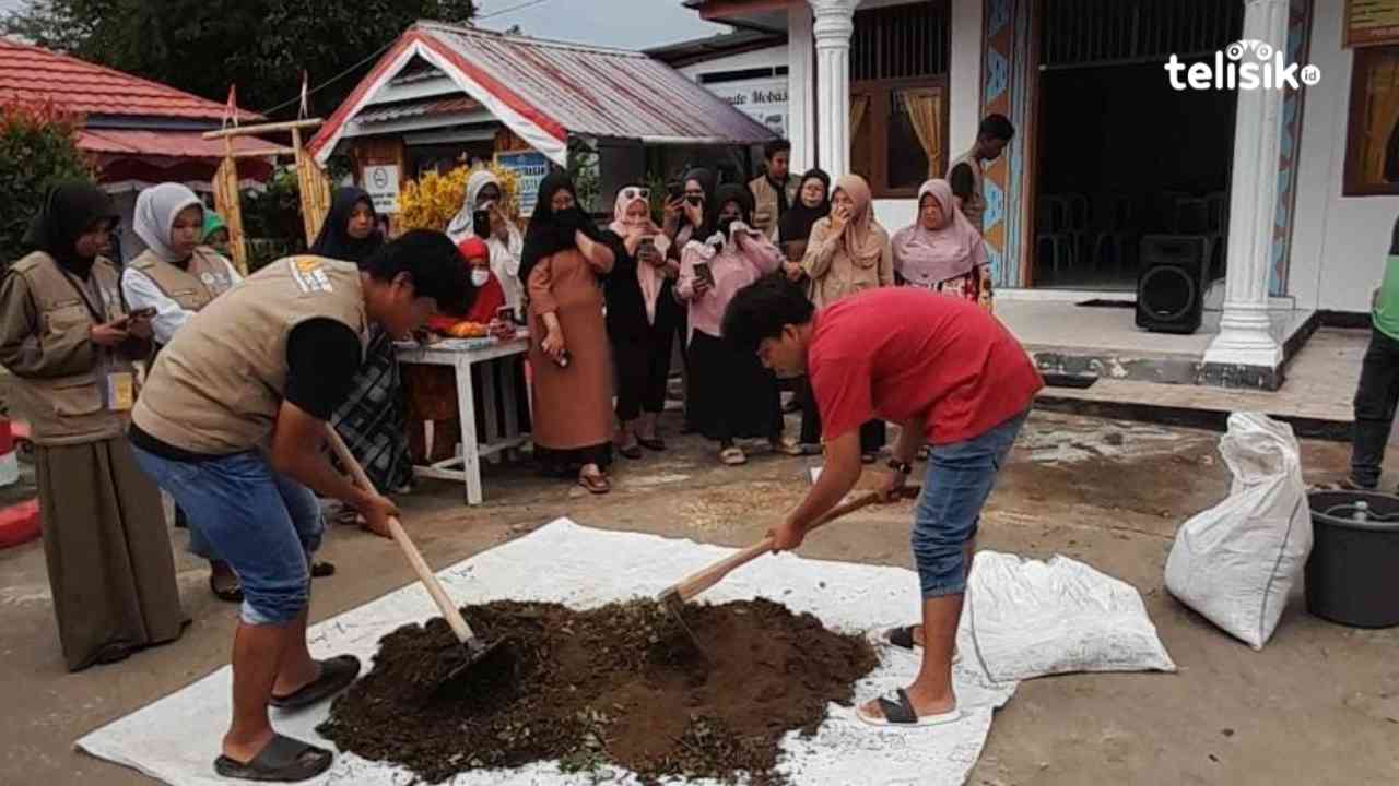 Dosen dan Mahasiswa UHO Kendari Dorong Pemanfaatan Limbah Rumah Tangga Jadi Produk Organik