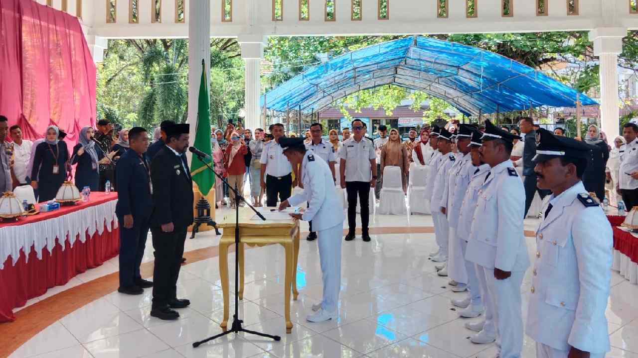 Pj Bupati Konawe Stanley Titip Tiga Pesan Penting untuk Delapan Kades Terpilih Hasil PAW