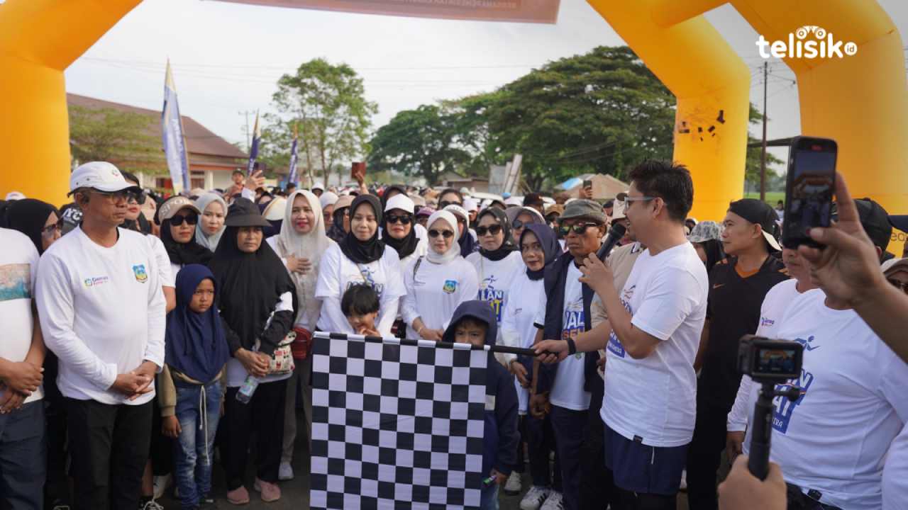 Puluhan Ribu Masyarakat Kolaka Timur Ikuti Jalan Sehat Riang Gembira