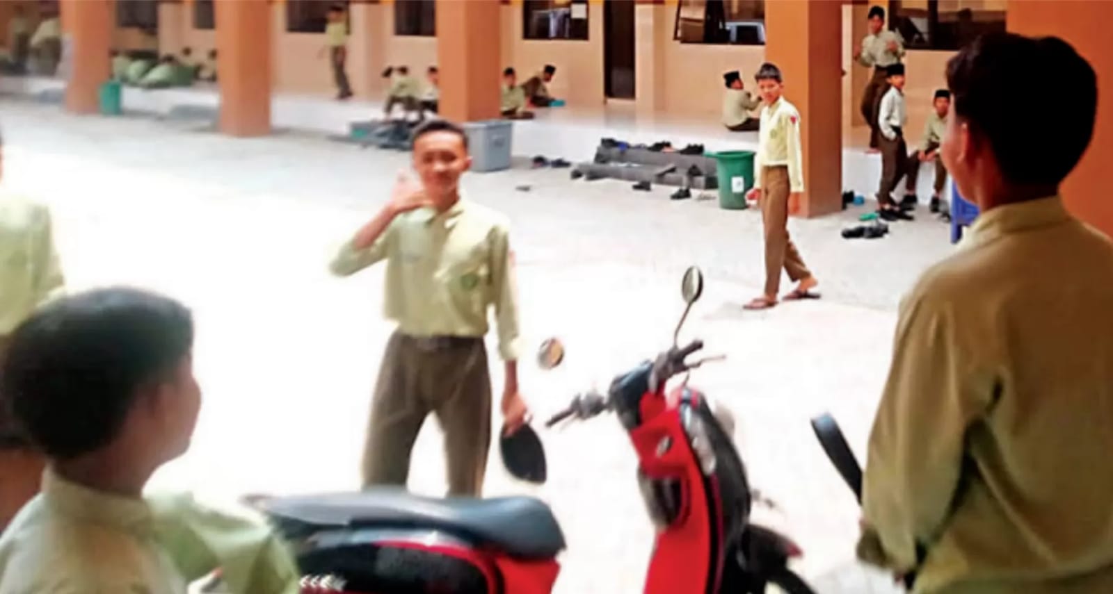 Seorang Santri Tewas di Tangan Ustaz usai Dilempar Kayu Tertancap Paku