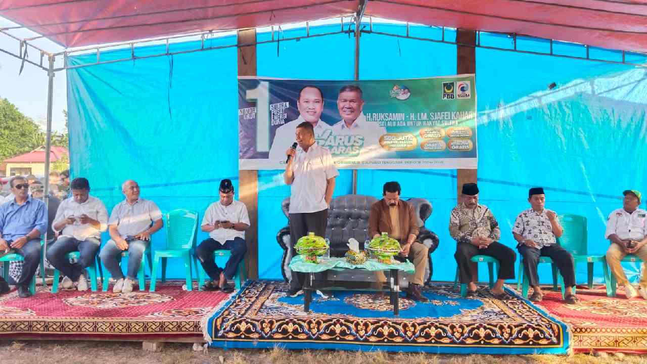 Tertarik Program Beasiswa Gratis Mahasiswa, Tokoh Siotapina Buton Dukung Ruksamin - Sjafei