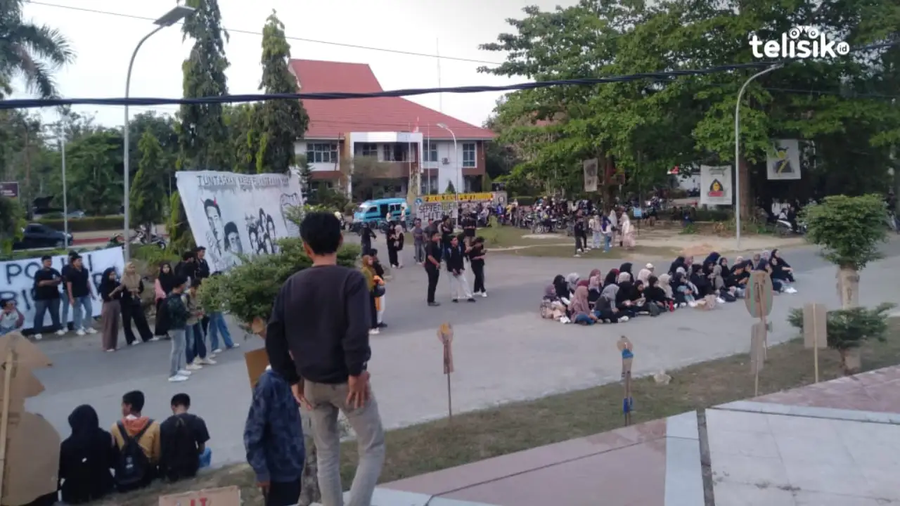 Aksi September Hitam Mahasiswa FISIP UHO Angkat Isu HAM, Papua hingga Pelecehan Seksual