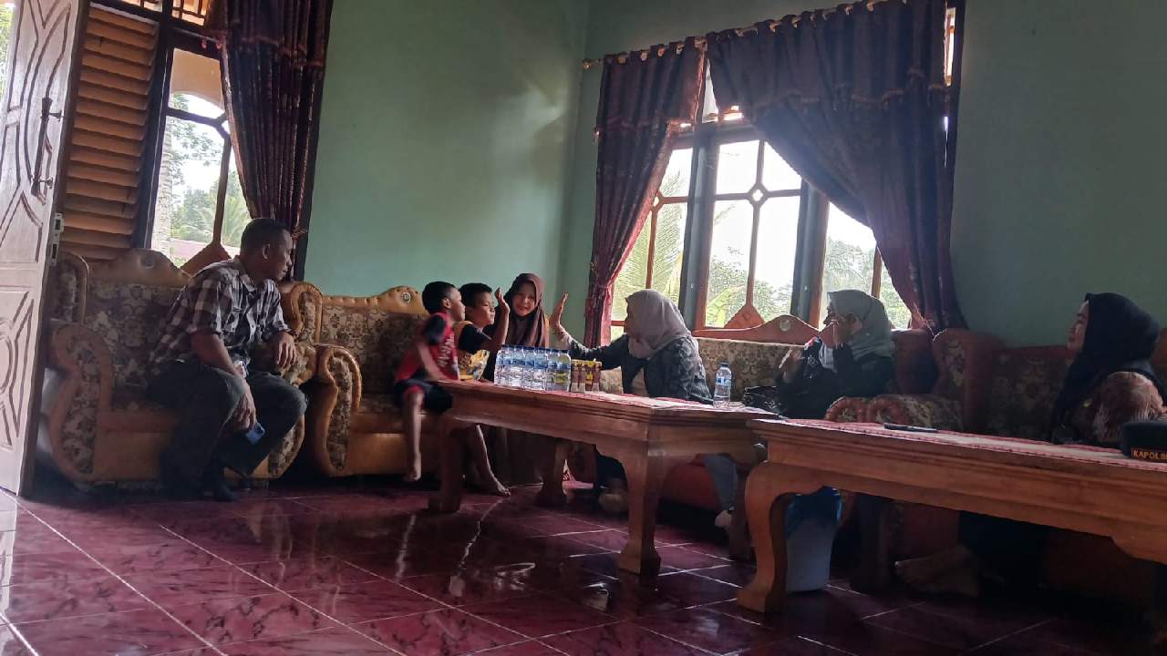 Dikunjungi KPAI, Aipda Wibowo Berharap Masalah dengan Guru Supriyani Diselesaikan Secara Baik