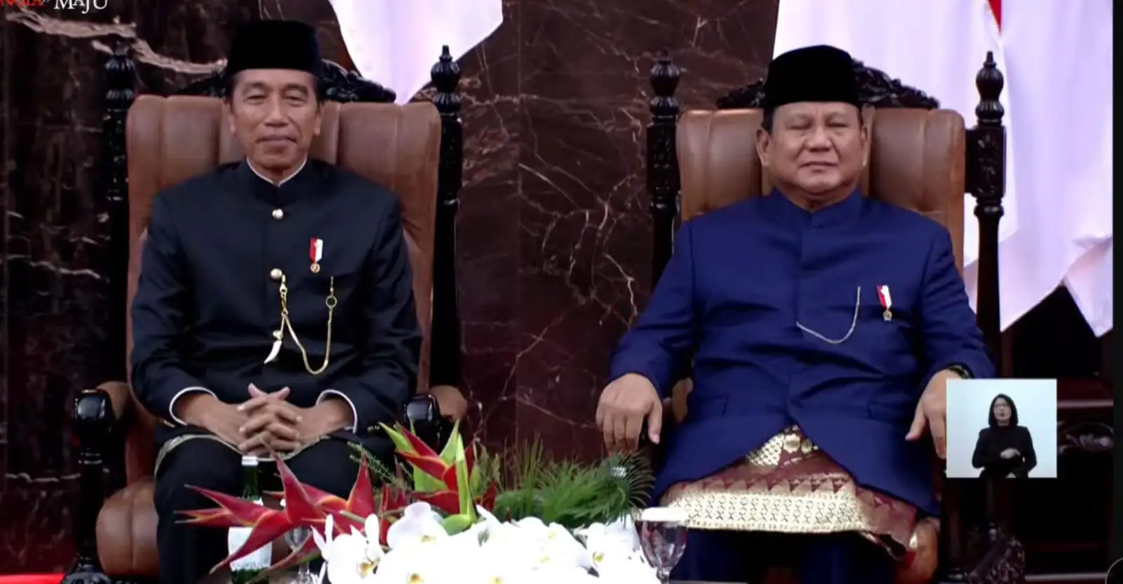 Janur Kuning jadi Tanda Jokowi Resmi Lengser dari Tahta Presiden