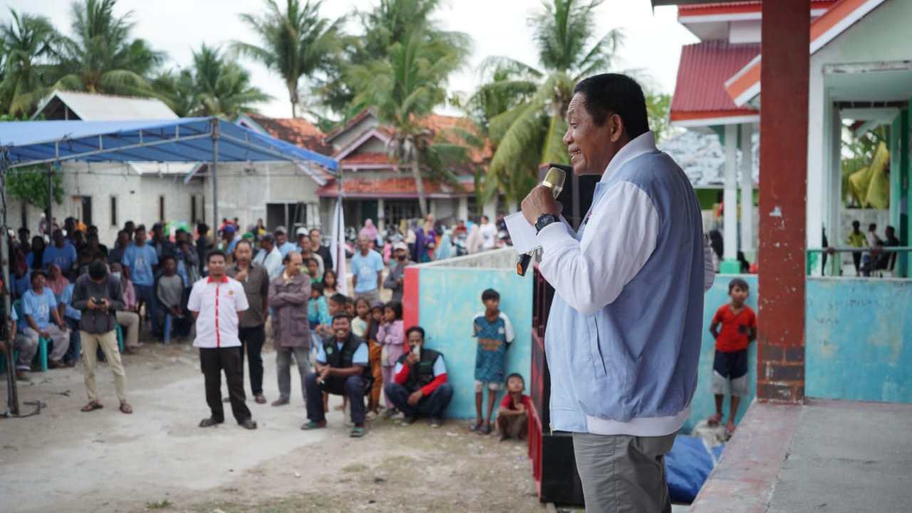Kampanye di Pulau Siompu: ASR - Hugua Janji Listrik 24 Jam dan Pemekaran Buton Kepulauan