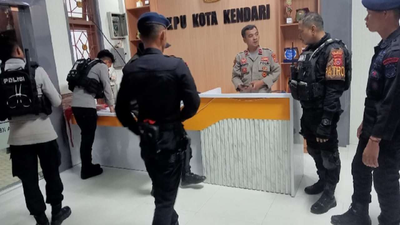 Keamanan Kantor KPU dan Bawaslu Kendari Diperketat Jelang Pilkada