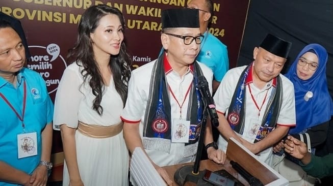Kiprah Benny Laos Sebelum Tutup Usia, Eks Bupati Terkaya Pernah Lapor ODGJ ke Polisi Karena Tersinggung
