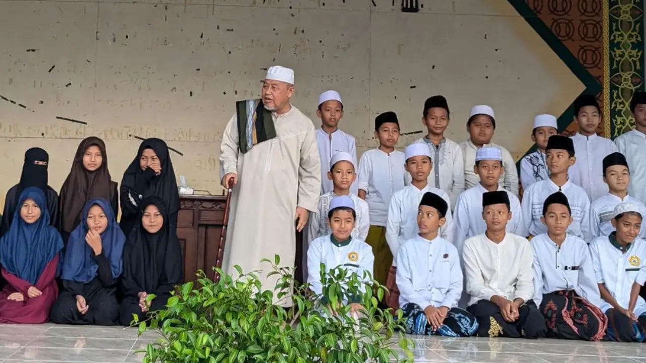 Sosok KH Asmuni: Pimpinan Pondok Pesantren Wafat Usai Ucap Alhamdulillah saat Tausiyah