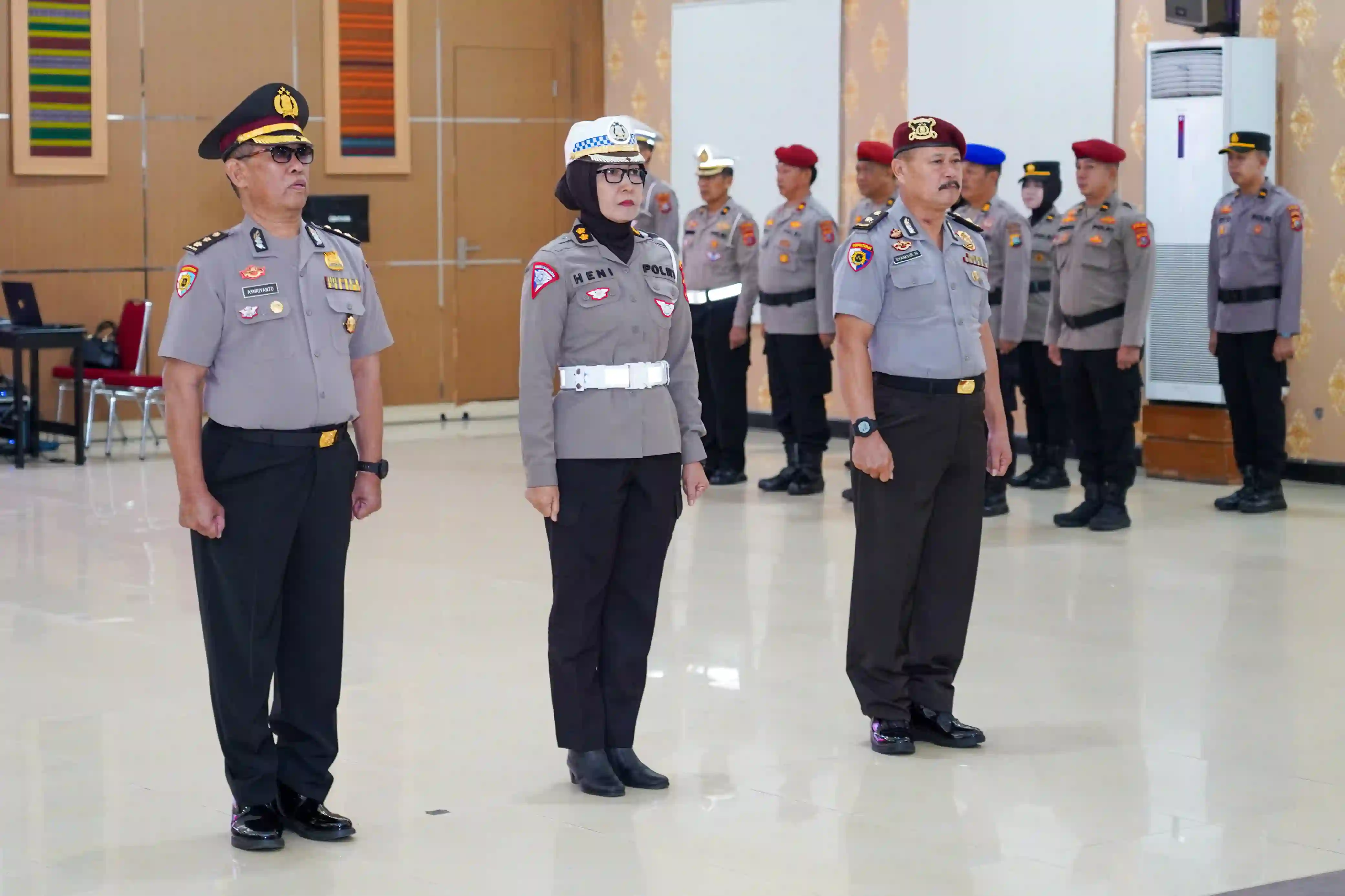 Tiga Perwira Polda Sulawesi Tenggara Bertambah Bunga di Pundak