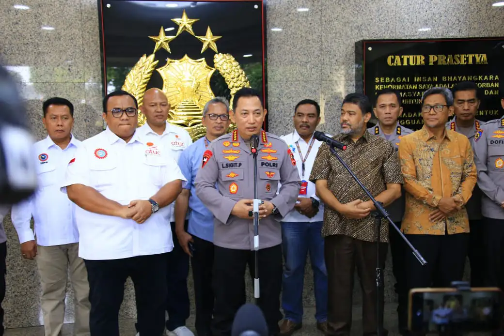 Kapolri Terima Audiensi Para Buruh dan Jamin Keterbukaan Ruang Demokrasi