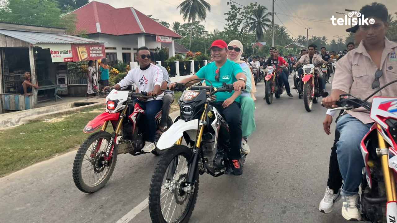 KPU Belum Tetapkan Pemenang Pilkada Muna Barat, Darwin-Ali dan Pendukung Lakukan Konvoi