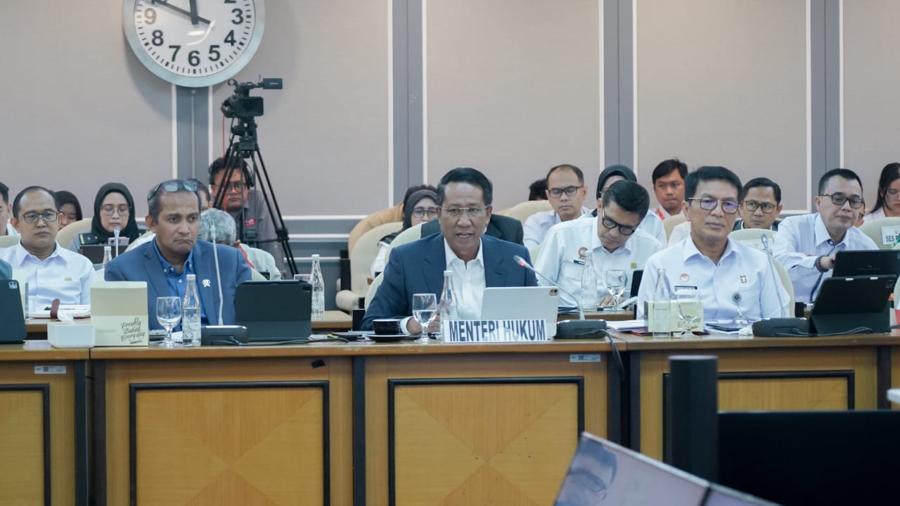 Raker Perdana Bersama Komisi XIII DPR RI, Menteri Supratman Fokus Bahas Arah Kerja Kemenkumham