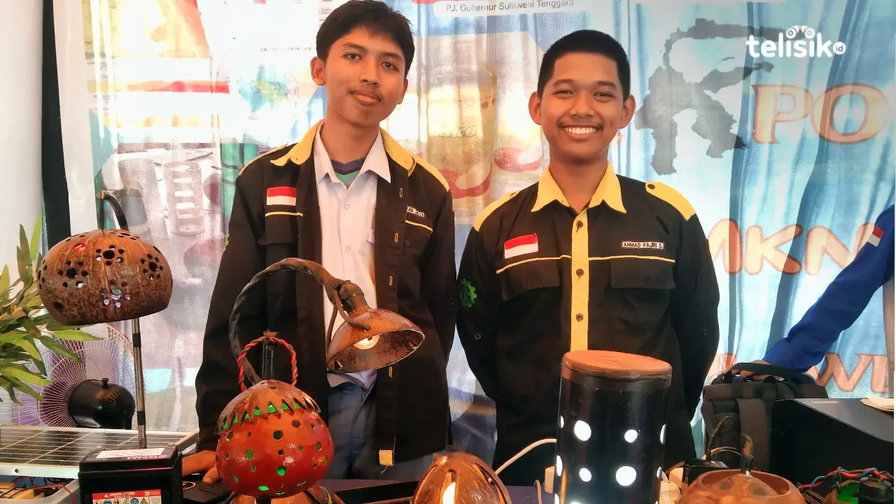 Siswa SMKN 6 Kendari Ciptakan Lampu Hias Kreatif dari Batok Kelapa