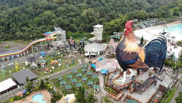Unik, Hotel Berbentuk Ayam Raksasa Ikon Wisata Baru dan Pecahkan Rekor Dunia