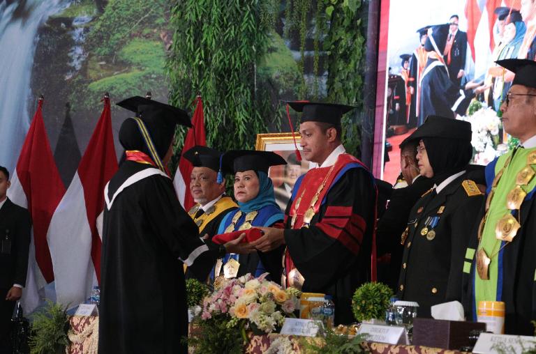 BPSDM Hukum Mewisuda 625 Lulusan Poltekip dan Poltekim