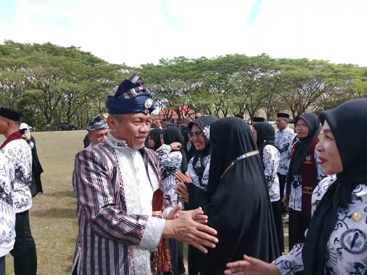Kades Labunti Muna Terancam Dipecat Usai Langgar Netralitas di Pilkada