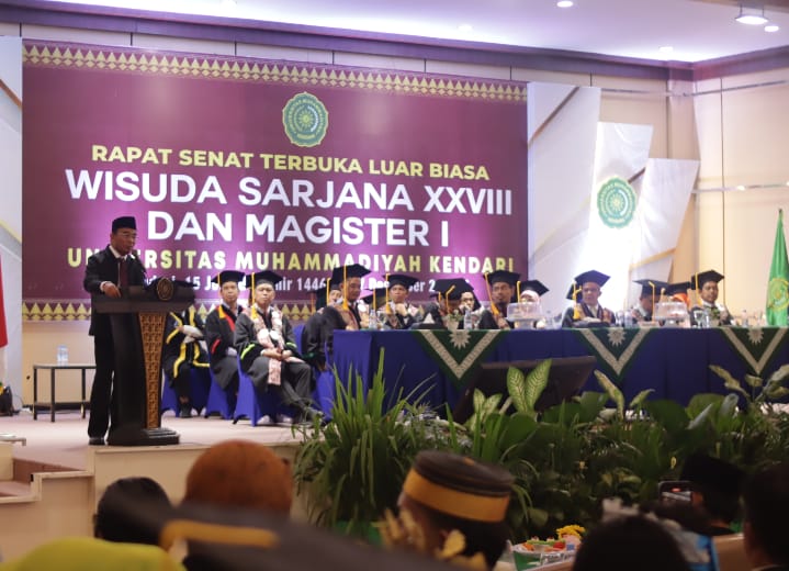 UM Kendari Gelar Wisuda XVIII: Momentum Penting Menuju Generasi Unggul Berdaya Saing Global
