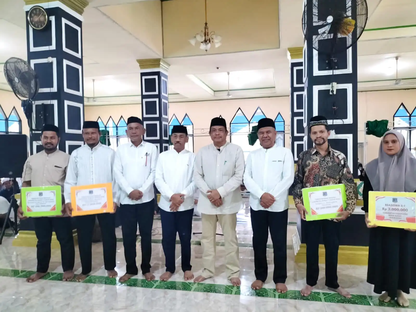 Pemerintah Muna Barat Zikir dan Doa Bersama Masyarakat