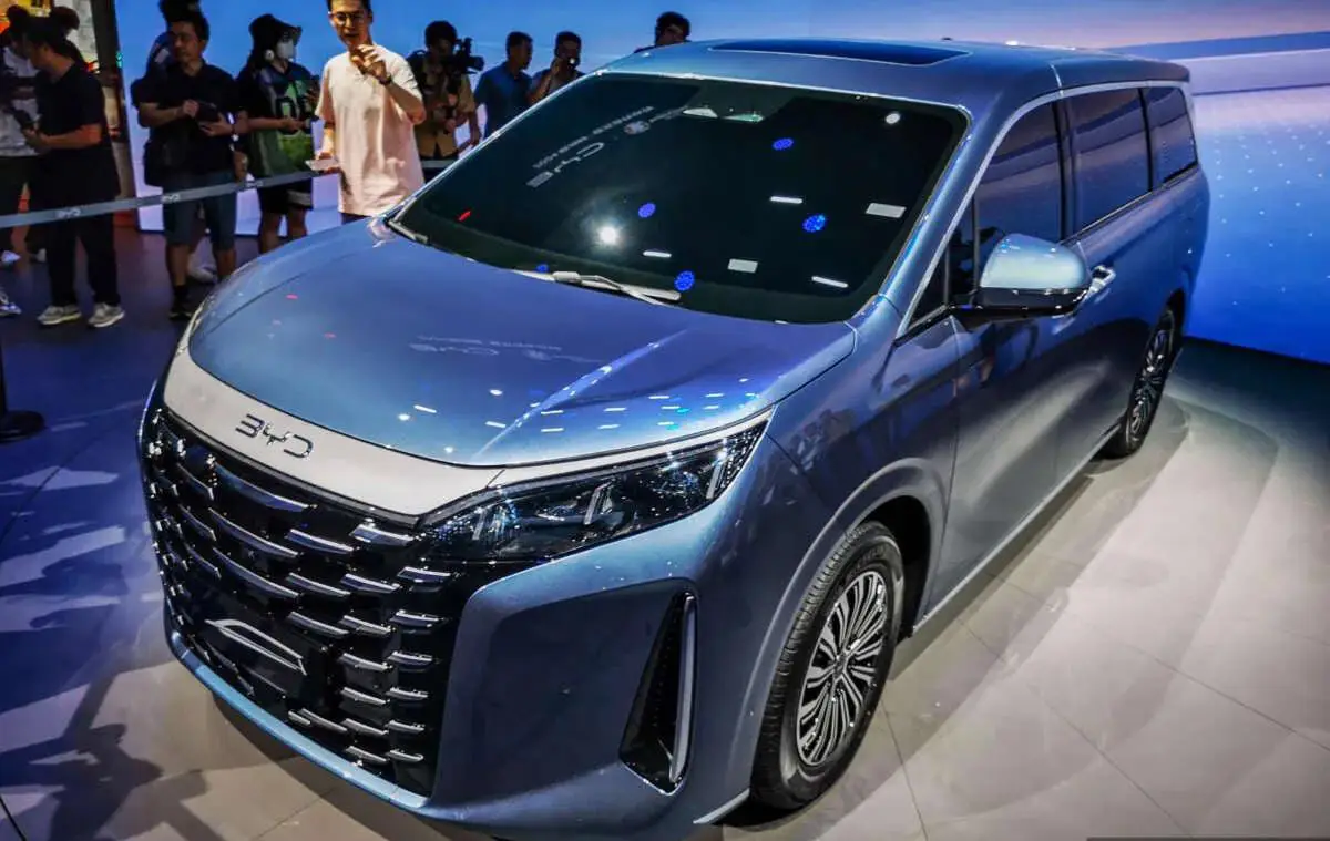 BYD Xia 2025 Geser Dominasi Alphard, Begini Spesifikasi Lengkap dan Kisaran Harganya