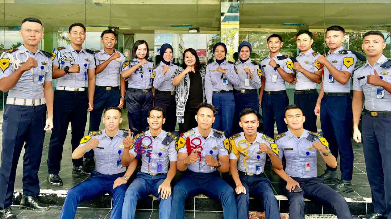 Institut Dharma Bharata Grup Kendari Gratiskan SPP Mahasiswa Ekonomi Lemah