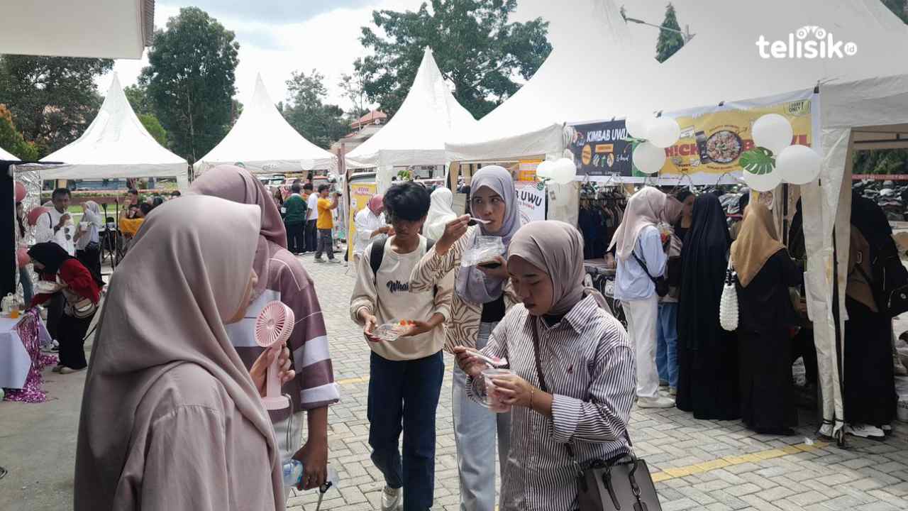Mahasiswa Komunikasi UHO Kendari Asah Potensi Kewirausahaan Lewat Kuliah Fest