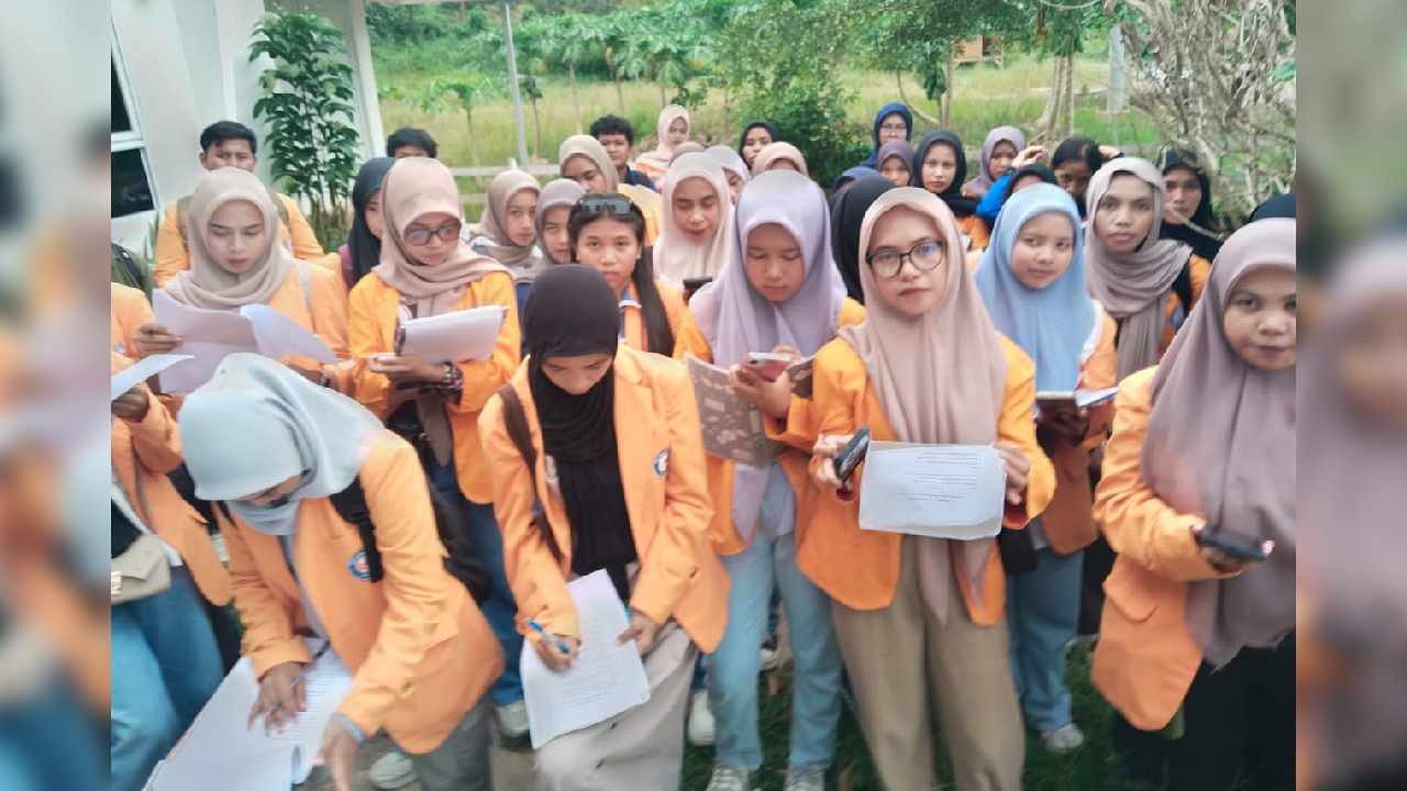 Mahasiswa Pendidikan Geografi UHO Belajar Pertanian Organik Ramah Lingkungan di Agrowisata California