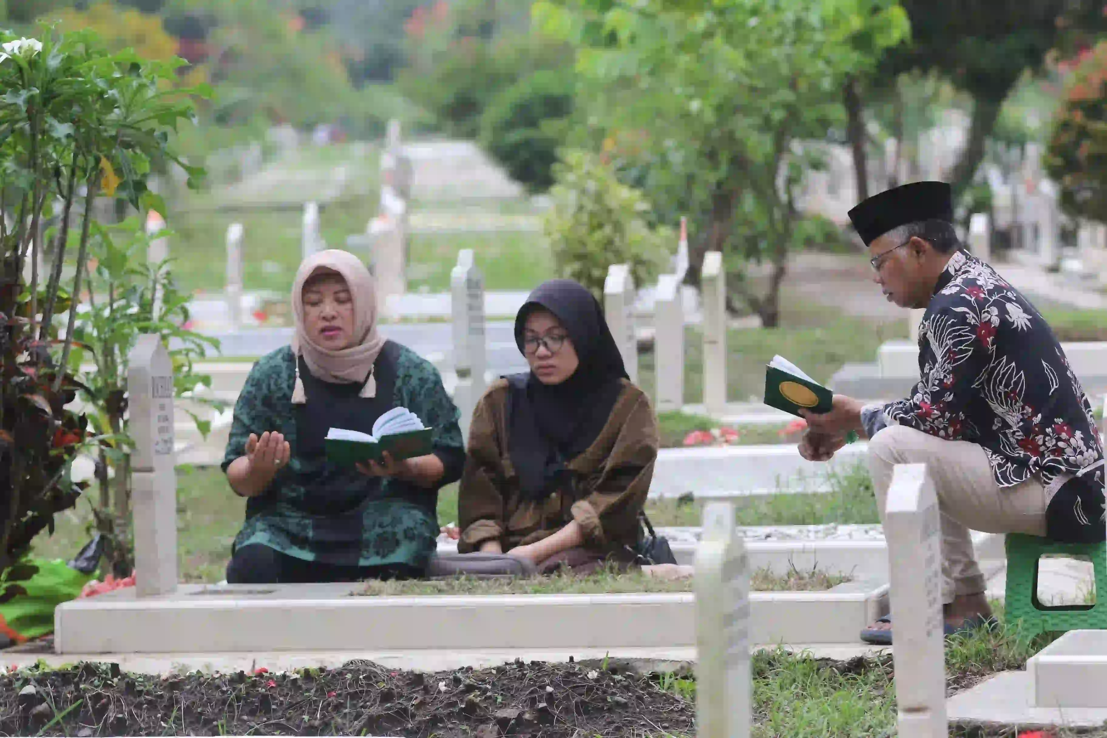 Mistik: Cerita 38 Jenazah 'Menolak' Dipindah dari Taman Makam Pahlawan