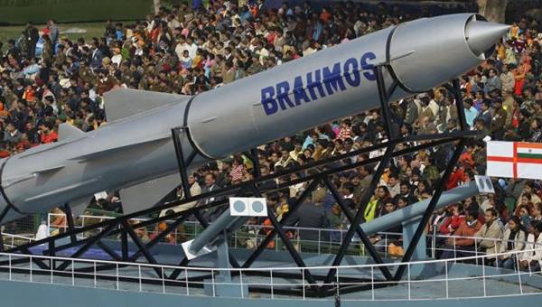 Prabowo Beli Rudal Jelajah Supersonik BrahMos Aerospace India-Rusia