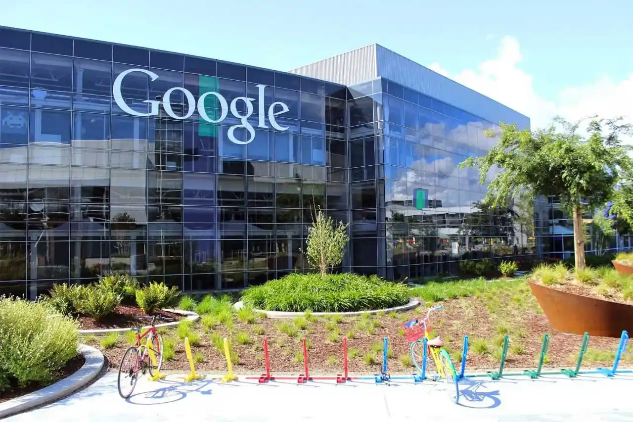Sistem Bayar Lebih Tinggi, Indonesia Denda Google Play Store Rp 200 Miliar