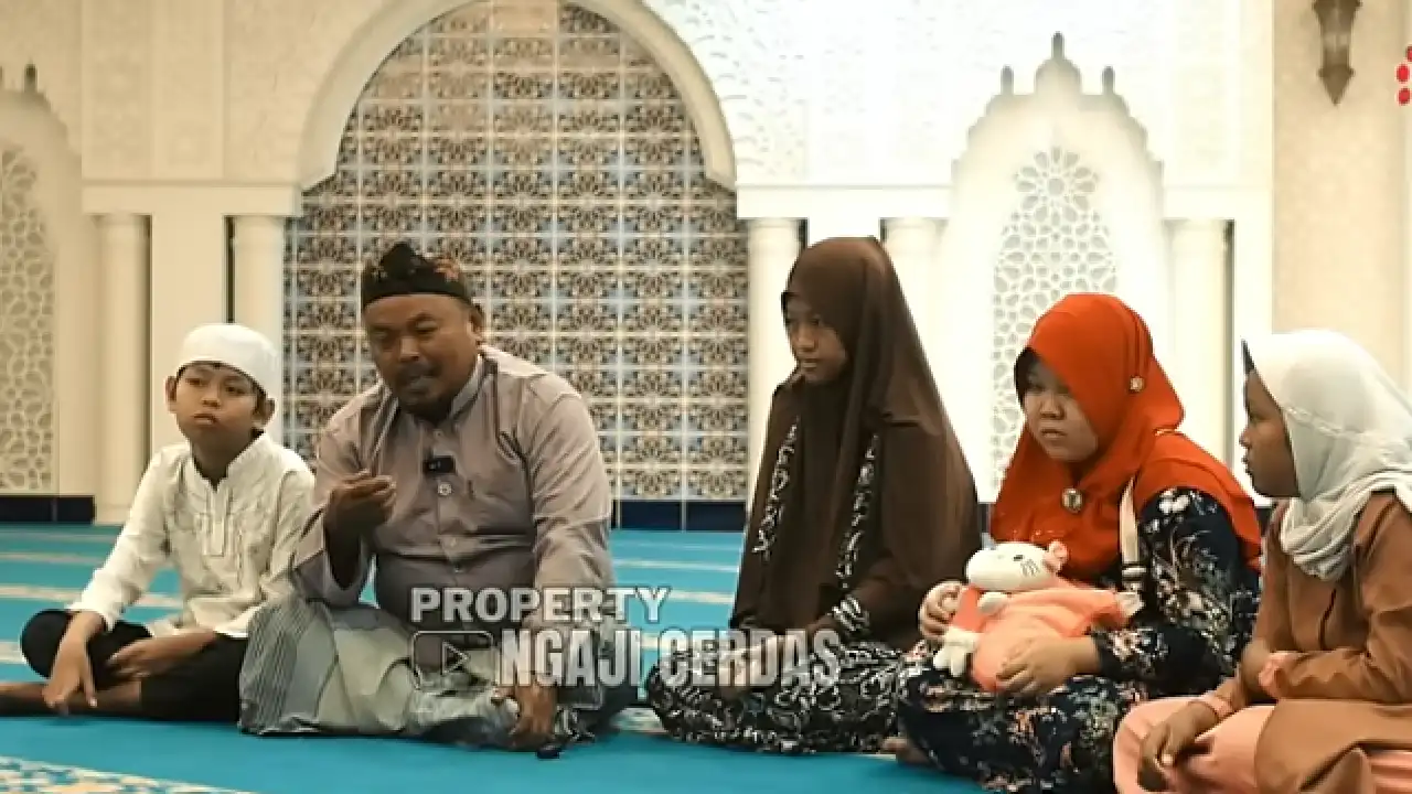 Terinspirasi Lantunan Sholawat, Satu Keluarga Memeluk Islam