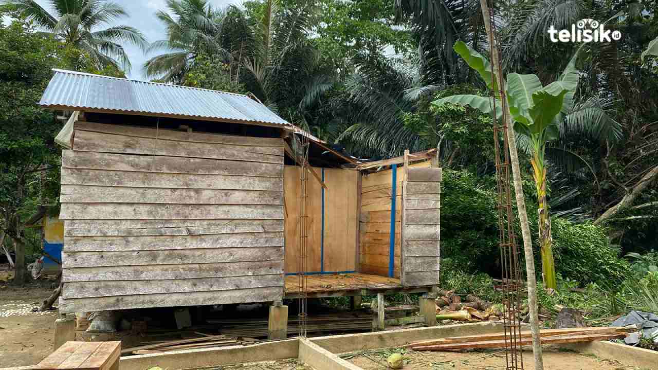 Angin Kencang Merusak Rumah di Muna Barat