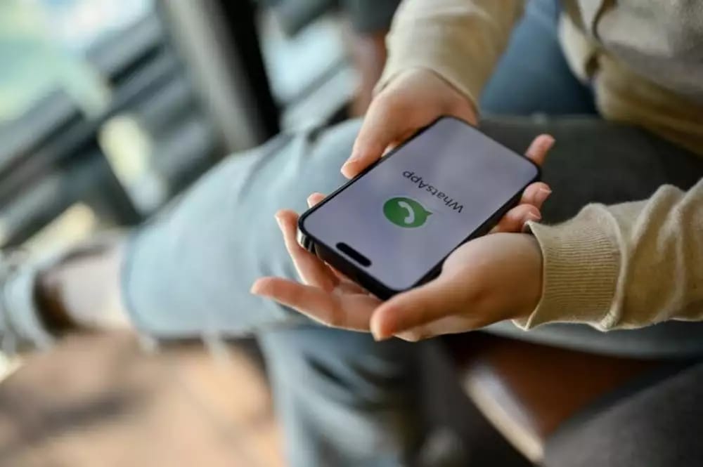 Fitur WhatsApp Ini Bisa Deteksi Foto Asli dan Editan AI