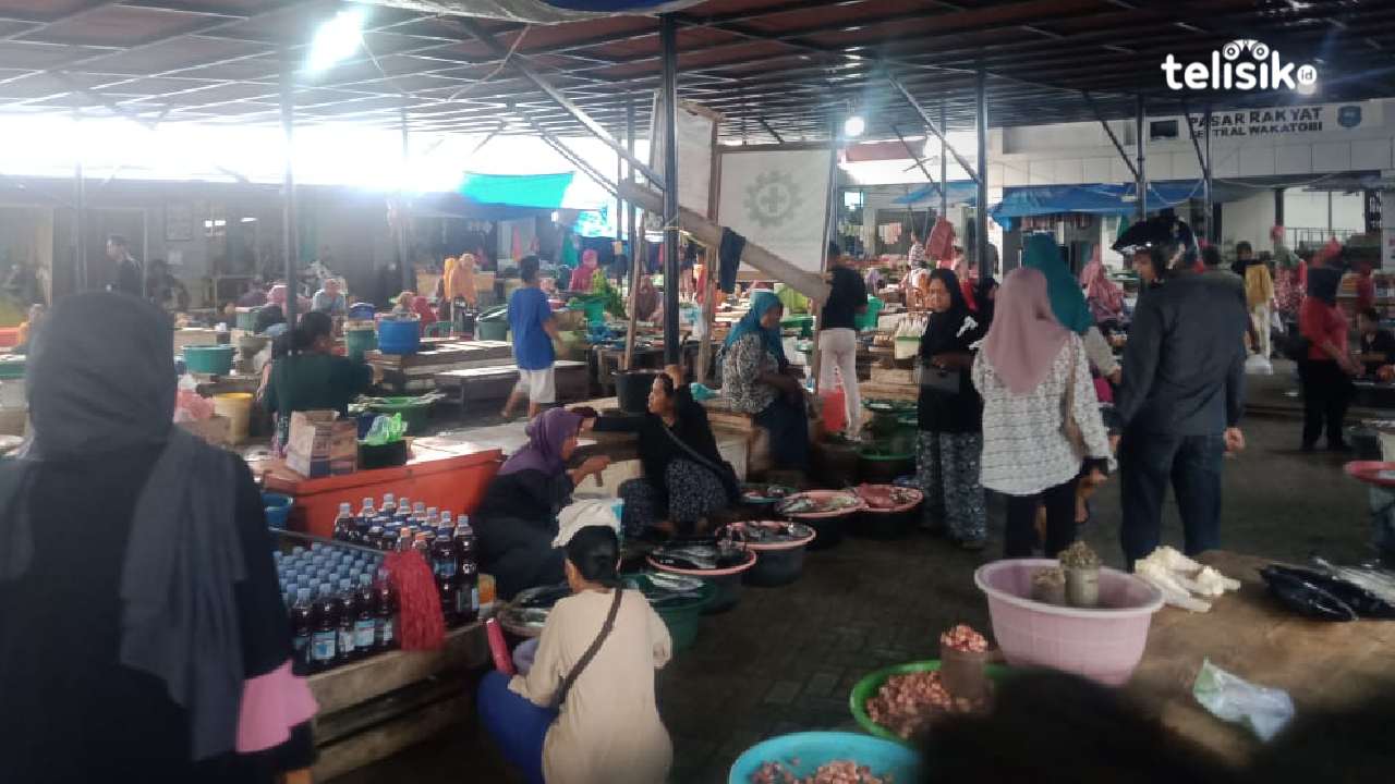 Harga Bahan Kebutuhan Pokok Merangkak Naik di Pasar Sentral Wakatobi