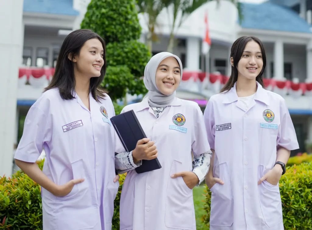 Kemenkes RI Buka Lowongan 2025, Lulusan SMA hingga S1 Bisa Daftar di Lima Posisi SIHREN