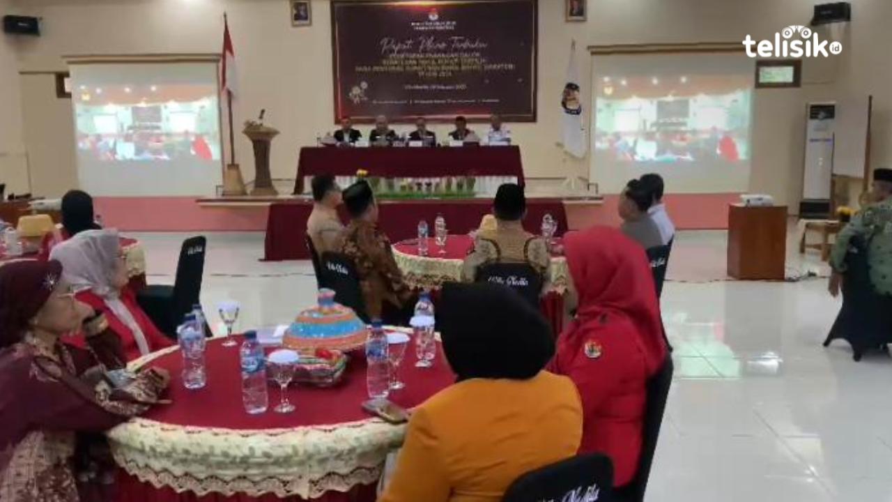KPU Wakatobi Tetapkan Haliana-Safia Wualo Paslon Bupati-Wakil Bupati Terpilih