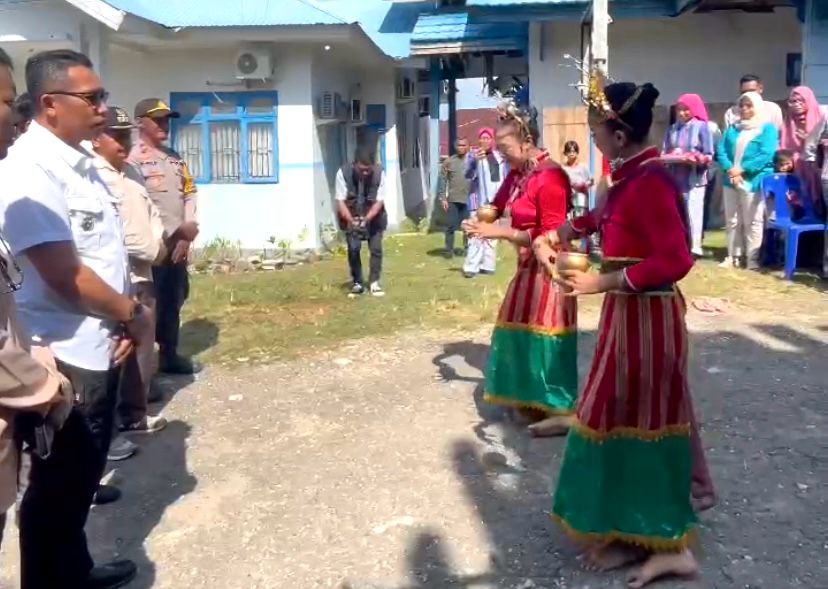 Tari Lawalati: Dilestarikan dan Dipertunjukkan Saat Menyambut Tamu Kehormatan di Buton