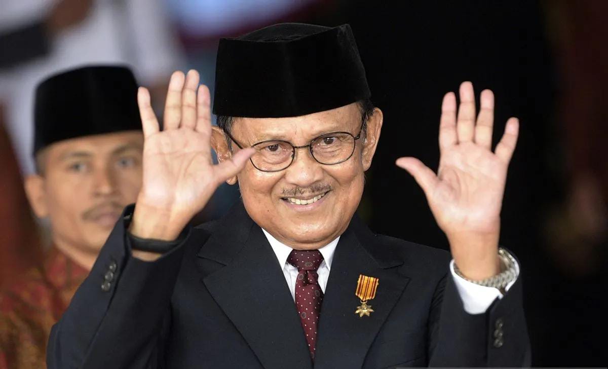 Bukan Seorang Ekonom, Begini Rahasia Habibie Bikin Dolar Rp 16.800 Terjun Bebas di Angka Rp 6.550