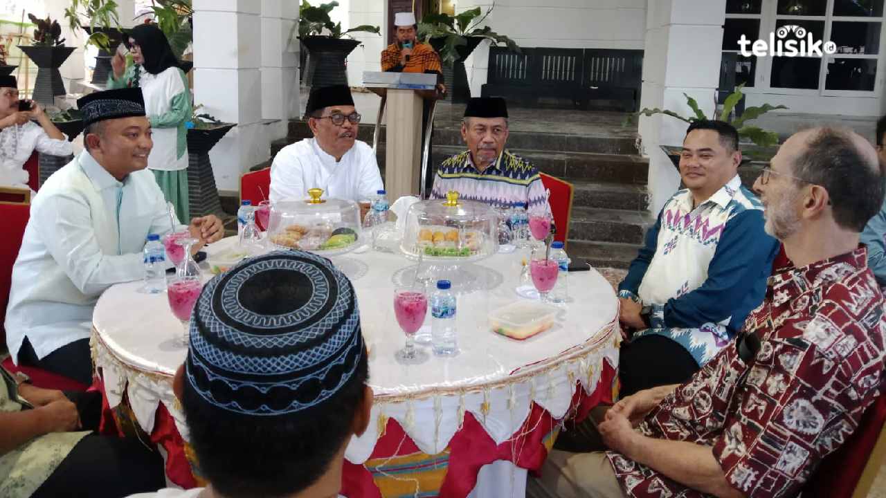 Bupati-Wabup Muna Enggan Dilayani, Asrafil Singgung Loyalitas dan Keserakahan