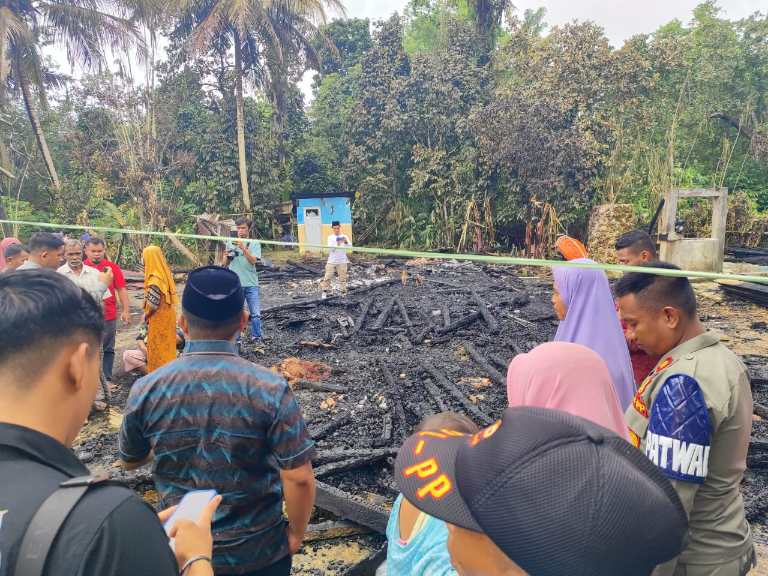 Damkar Muna Barat Sering Lambat Atasi Kebakaran, Kasatpol PP Didesak Segera Copot