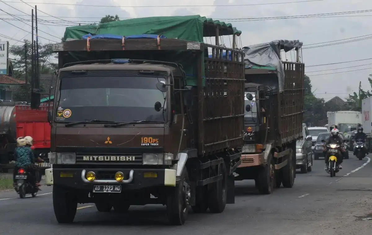 Operasional Angkutan Barang Periode Lebaran 2025 Dibatasi, Cek Detailnya