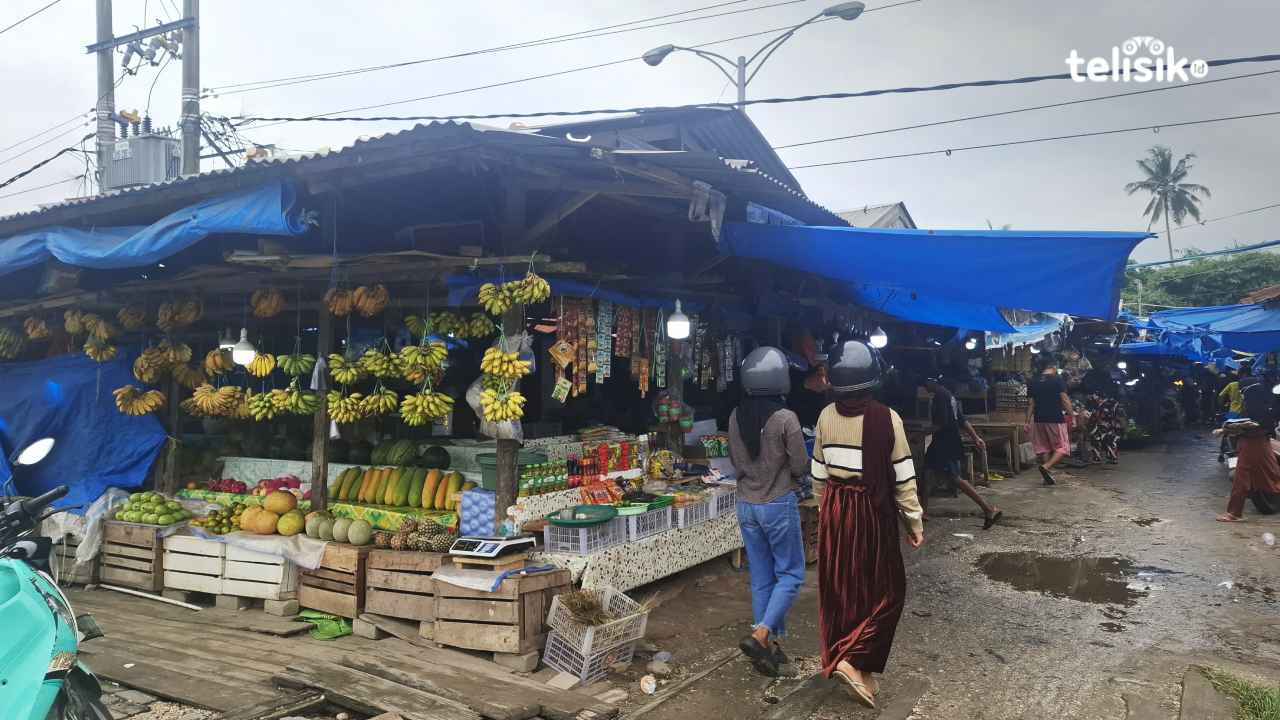 Pedagang Sebut Pasar Wua-Wua Ladang Bisnis Orang Besar, Pilih Bertahan di Pasar Panjang Meski Sering Diusir