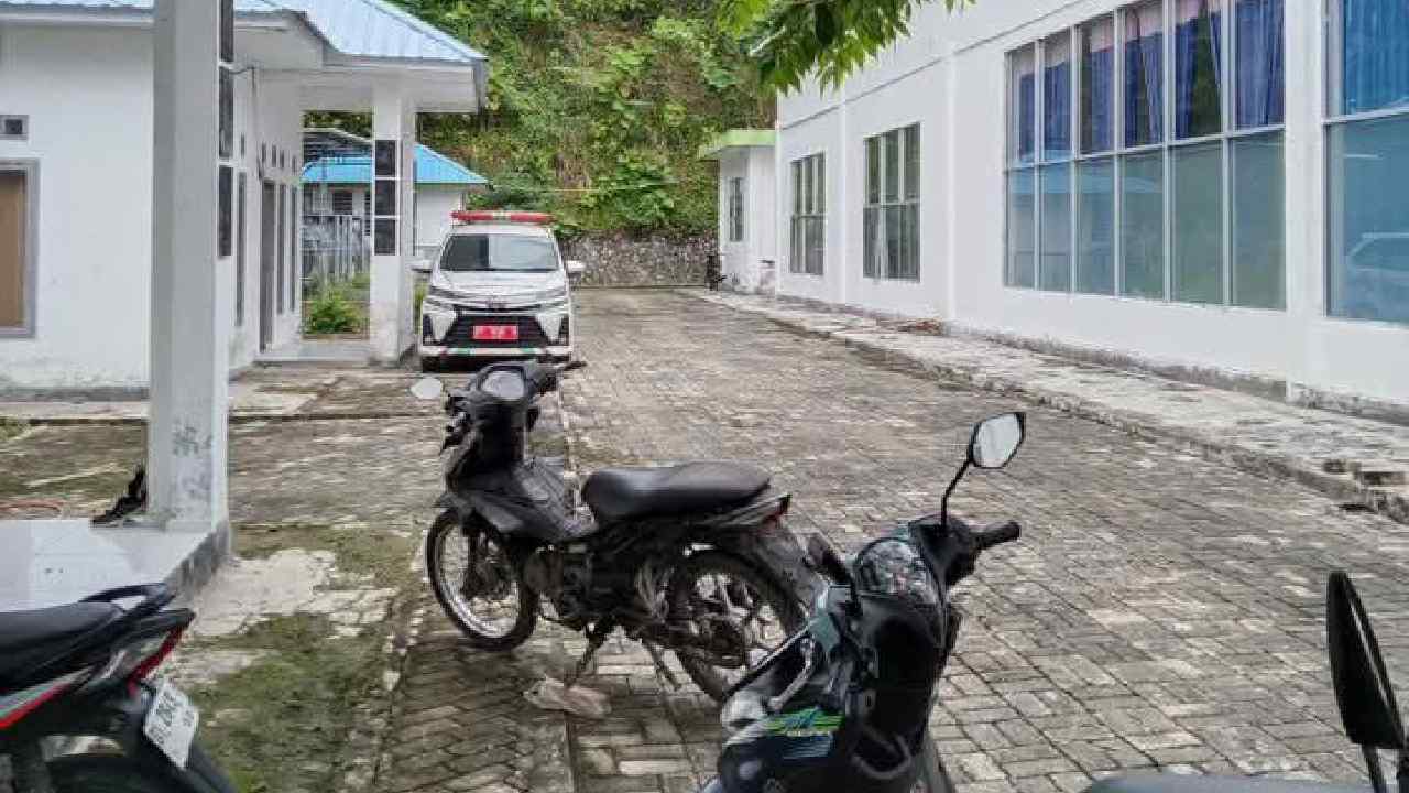 Puskesmas Wakorsel Muna Viral Gegara Ambulance