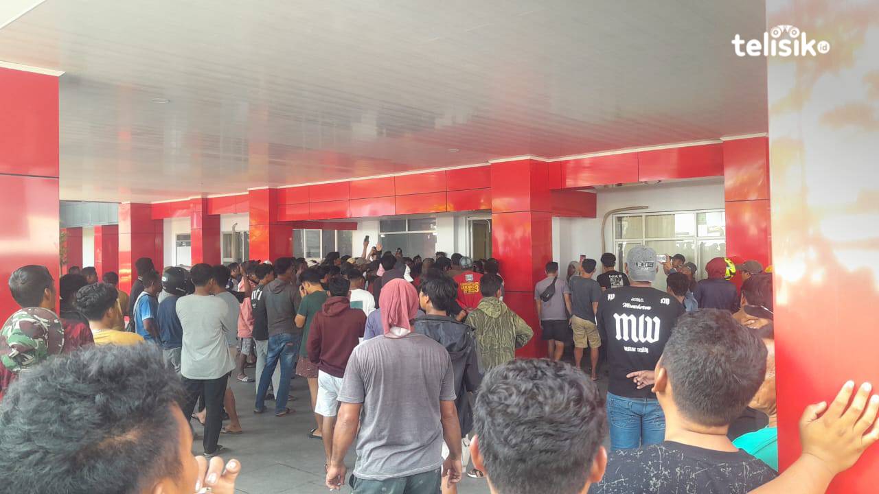 Rapat Dengar Pendapat, Ratusan Nelayan Kembali Kepung DPRD Sultra