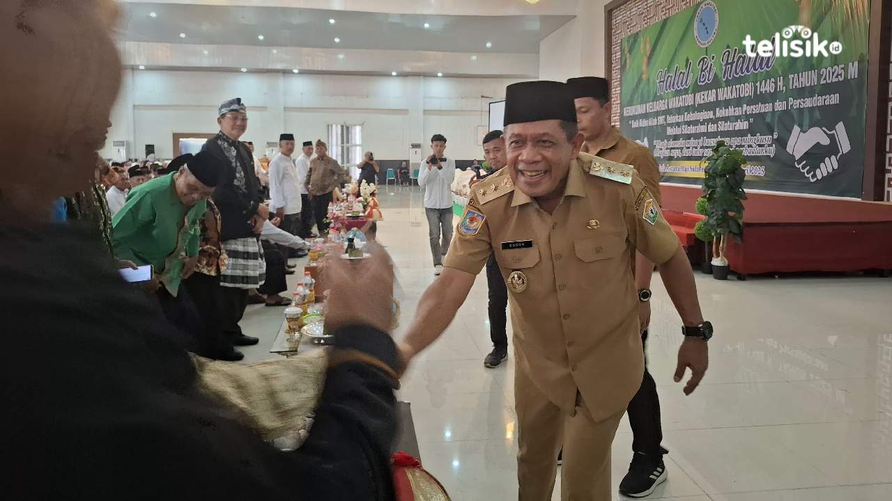 Wagub Sultra Hugua Minta Masyarakat Wakatobi Berkontribusi Bangun Daerah dan Nasional