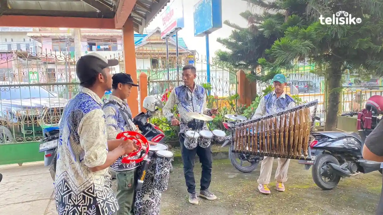 Angklung Sedulur Tergusur dari Malioboro Yogyakarta, Kini Adu Peruntungan di Kendari