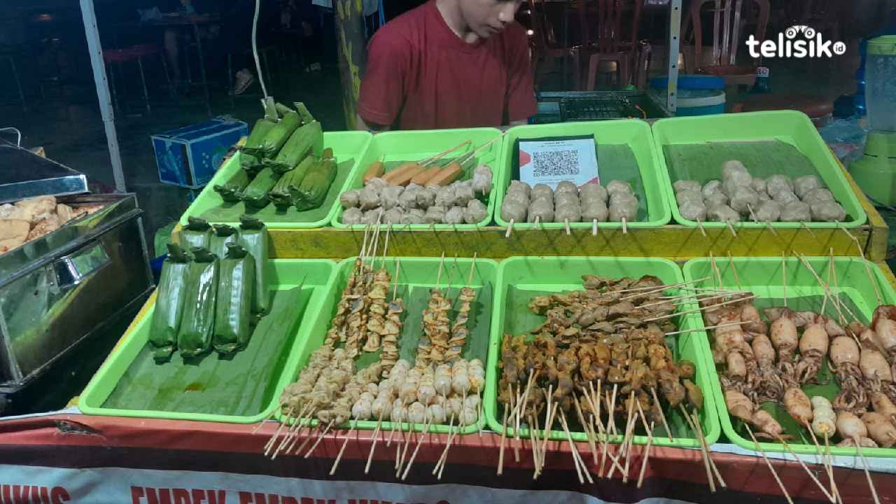 Angkringan Seafood RR Kendari, Kuliner Malam dengan Aneka Rasa di Bundaran Gubernur Layak Dipertimbangkan