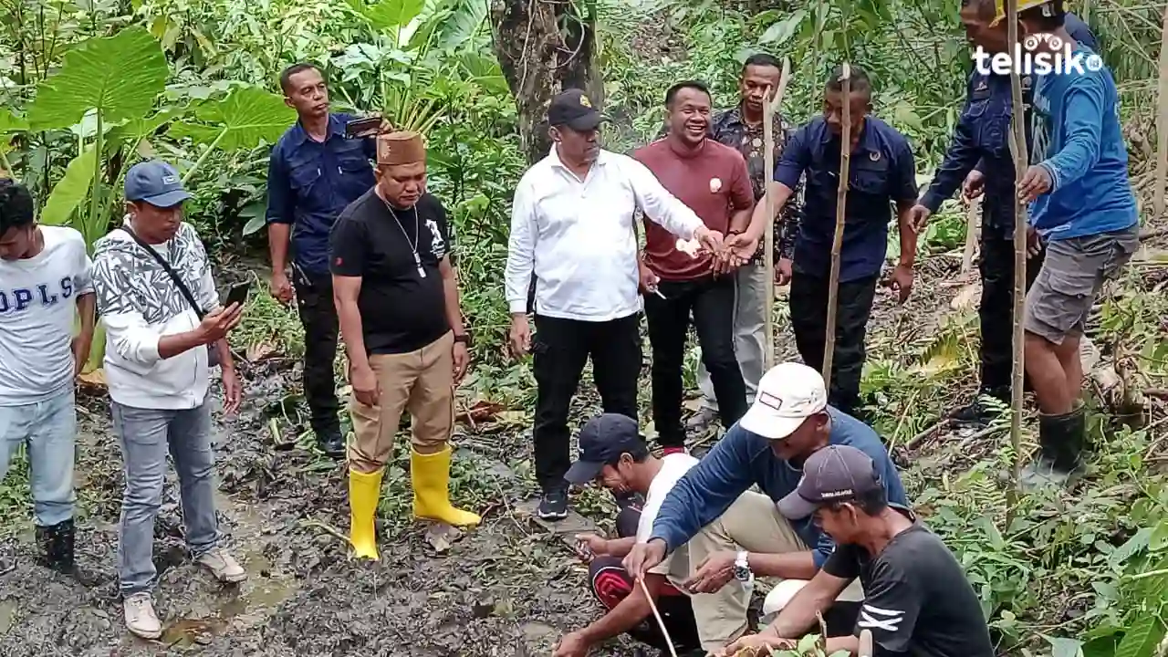 Bupati dan Wabup Muna Tinjau Sumur Minyak, Sampel Diuji di Laboratorium UNPAD