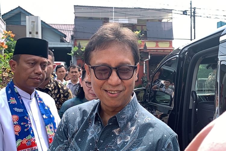 Heboh Menkes Body Shaming, Sentil Ukuran Celana Jeans Pria 32-33 Diklaim Lebih Cepat Menghadap Allah