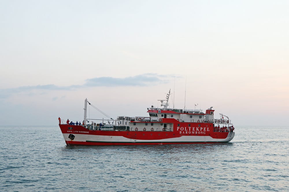 Jadwal Kapal Latih Barombong 15-24 Mei 2025 Rute Sulawesi Tenggara-Selatan
